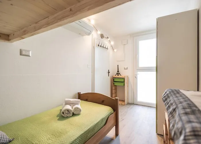 Amazhome - Casa A Due Passi Dal Mare Con Giardino