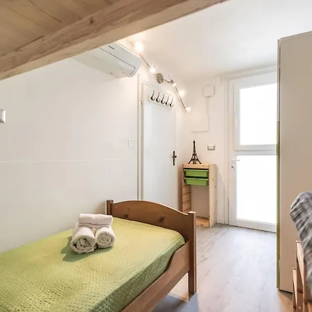 Amazhome - Casa A Due Passi Dal Mare Con Giardino