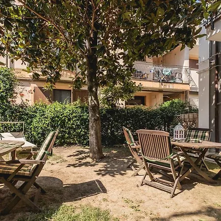 Amazhome - Casa A Due Passi Dal Mare Con Giardino Lägenhet Rimini