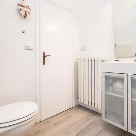 Amazhome - Casa A Due Passi Dal Mare Con Giardino Lägenhet Rimini